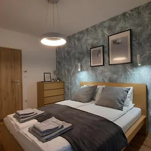 Bpr Space Grey With Balcony Apartment